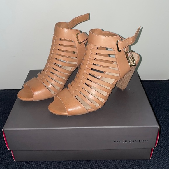 Tan Vince Camuto Heels - Picture 1 of 4